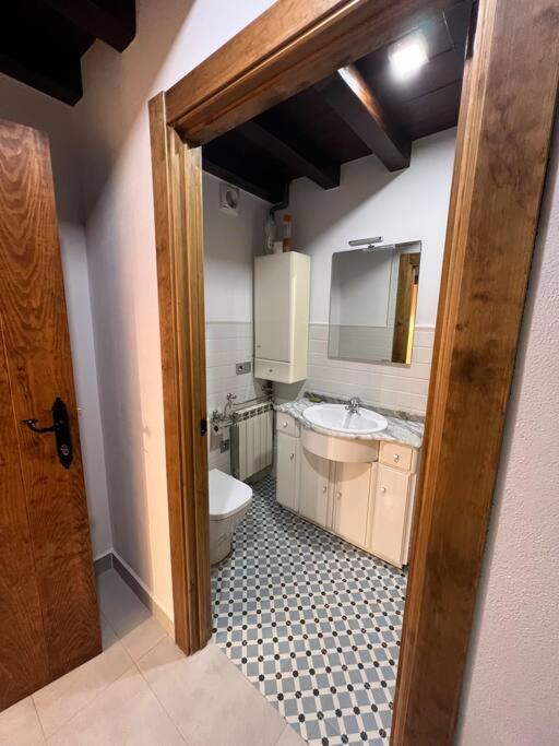 Apartamento Duplex En Sangueesa De 3 Dormitorios Y 2 Banos Buitenkant foto