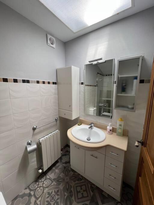 Apartamento Duplex En Sangueesa De 3 Dormitorios Y 2 Banos Buitenkant foto