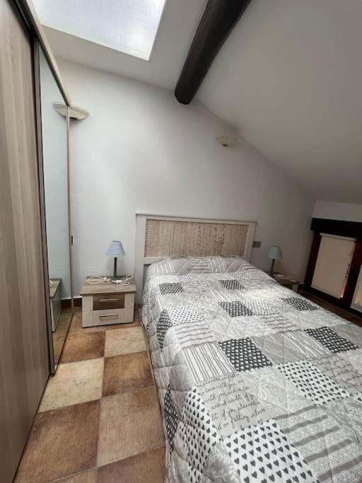 Apartamento Duplex En Sangueesa De 3 Dormitorios Y 2 Banos Buitenkant foto
